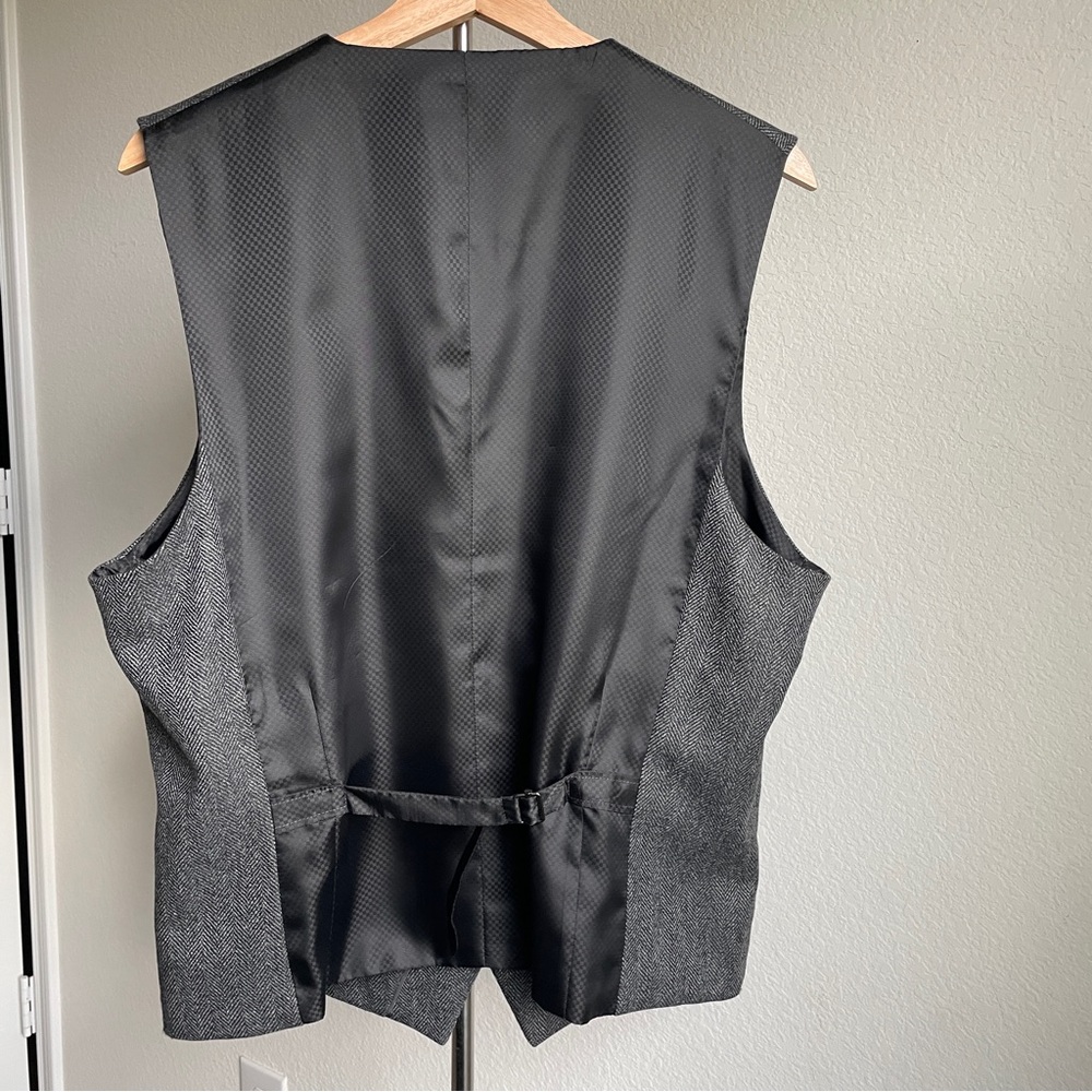 Express Men's Charcoal Gray Herringbone Dress Vest Wool Blend Large Wedding - Picture 7 of 9